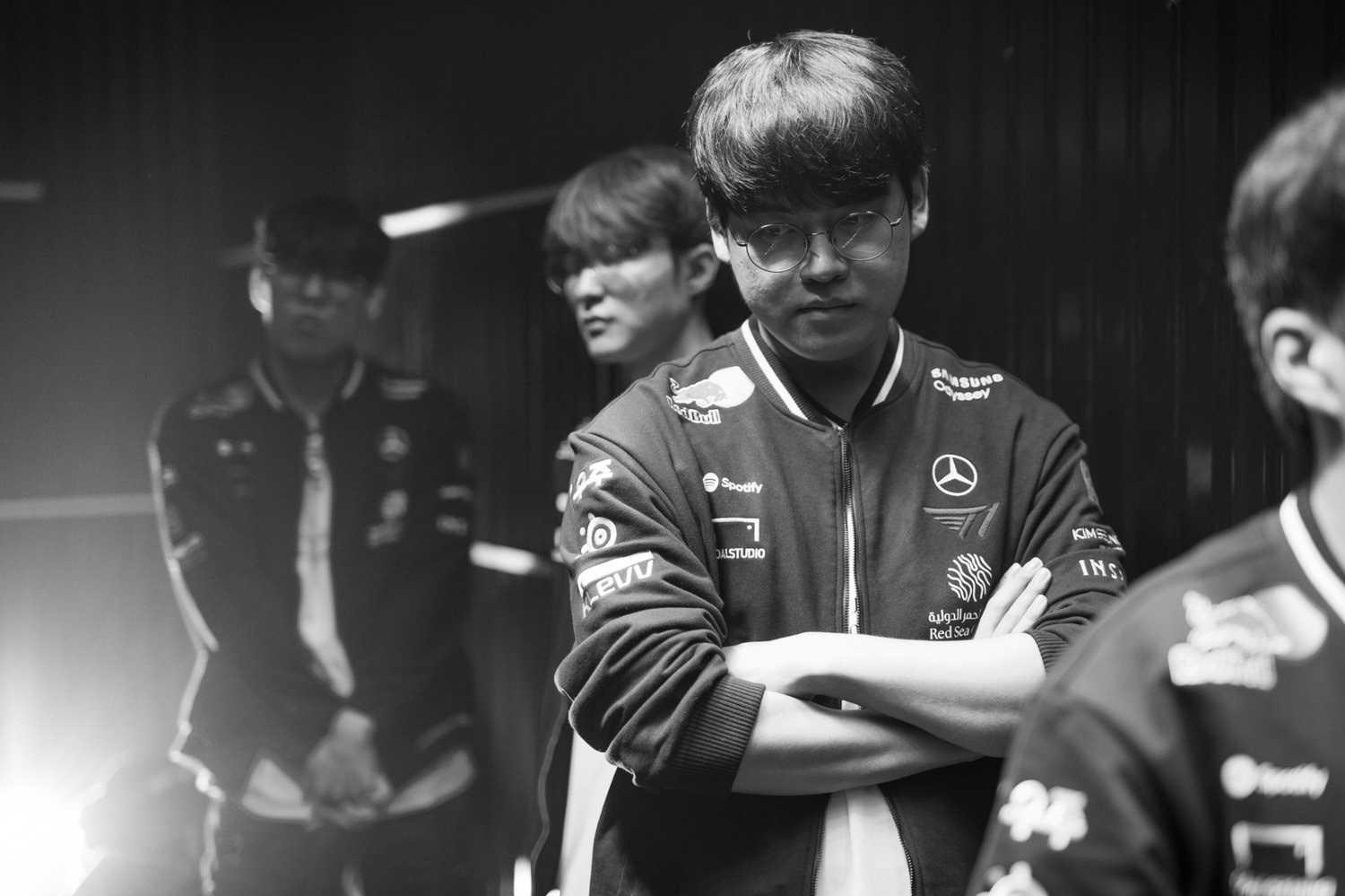 Kejutan Besar! T1 Tersingkir di Semifinal EWC 2025 oleh Tim Underdog